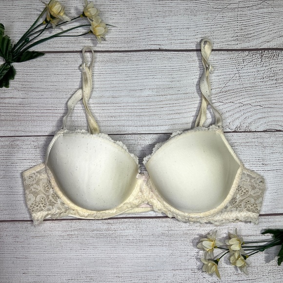 Victoria Secret Dream Angels Lined Demi Bra - Picture 16 of 16